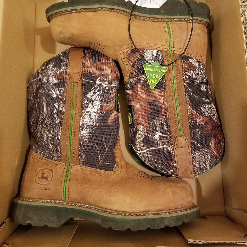 Womens John Deere steel toes boots